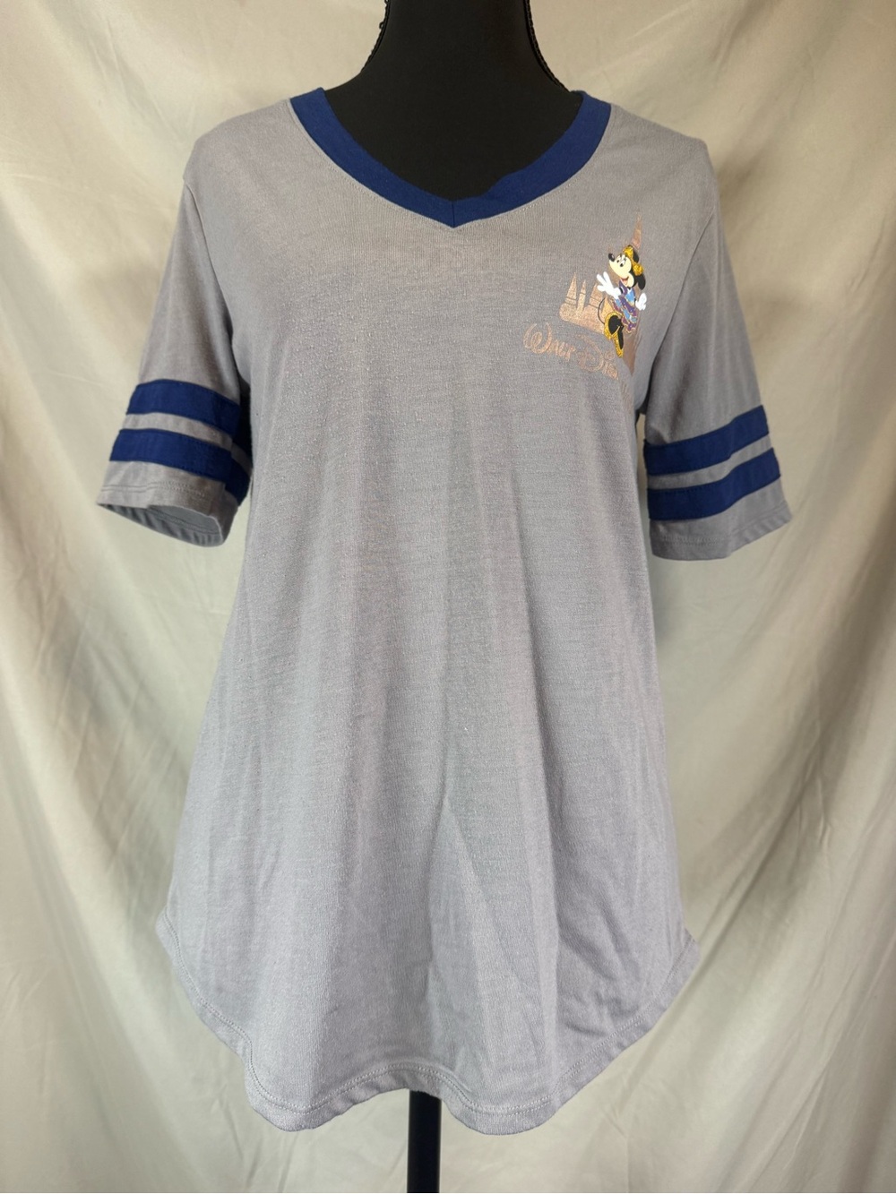 Disney Parks Minnie Mouse 50th Anniversary V-Neck T-Shirt - Grey - Small‎